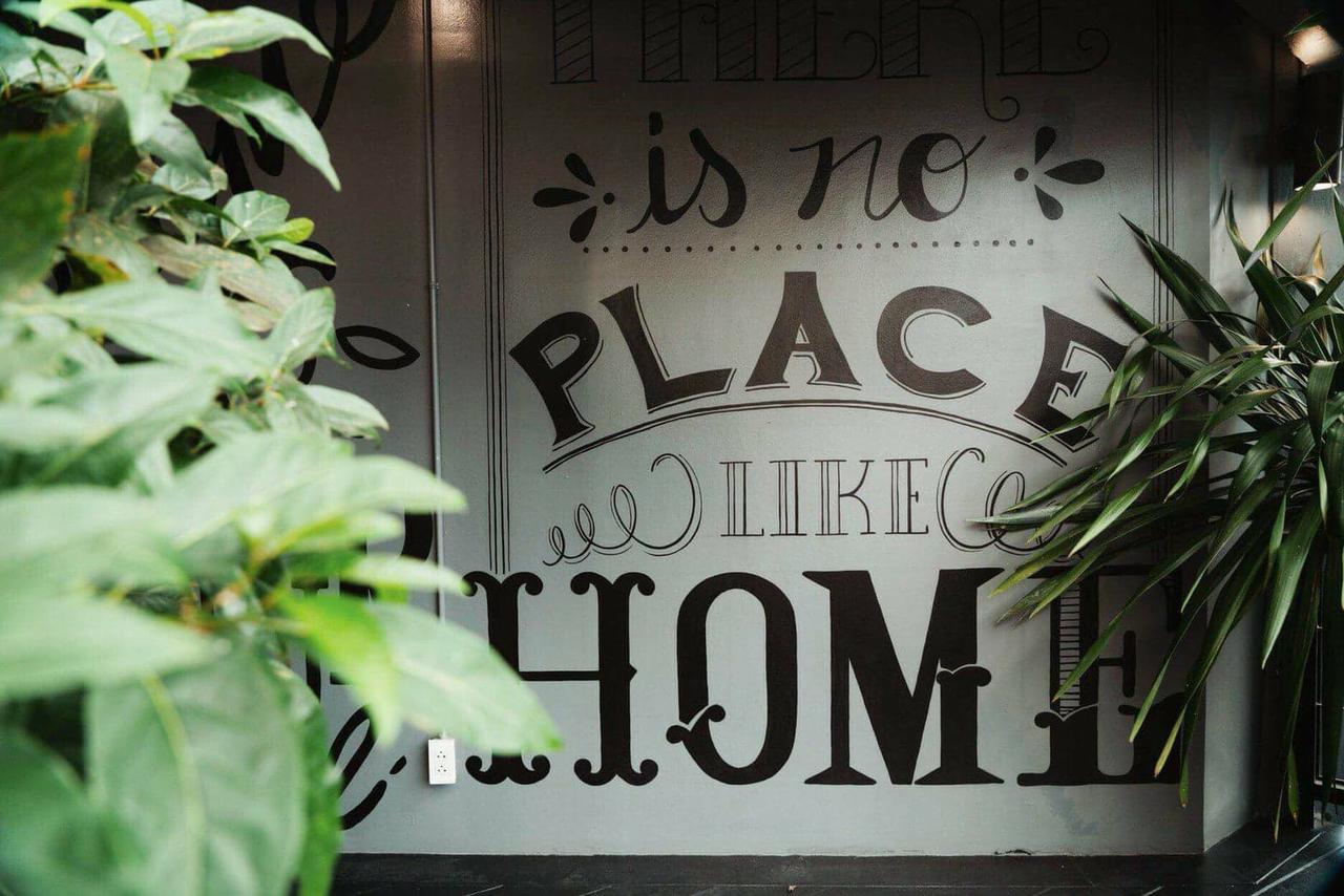 Hugnur Hostel And Coffee 清邁 外观 照片