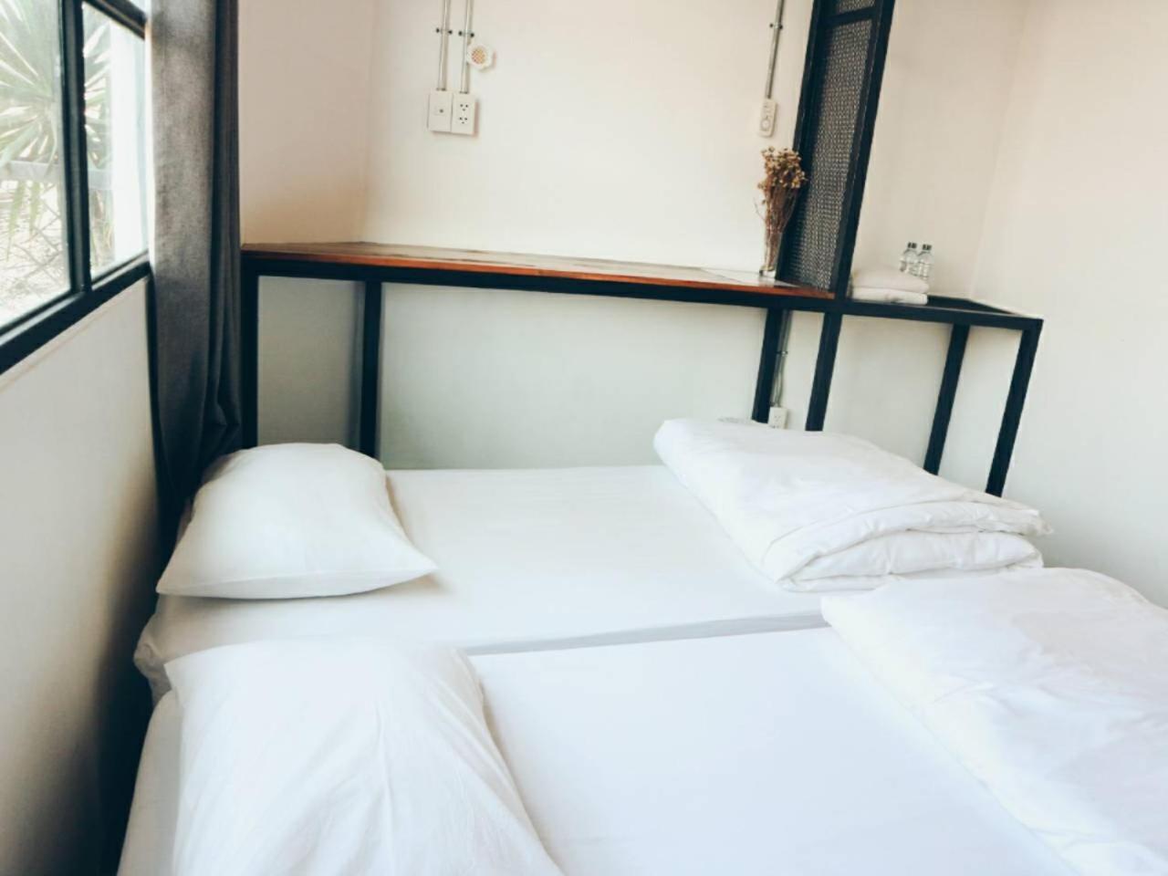 Hugnur Hostel And Coffee 清邁 外观 照片